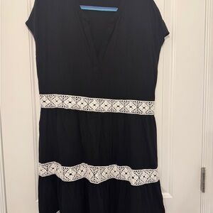 Gibsonlook Black Dress with White Lace Accents